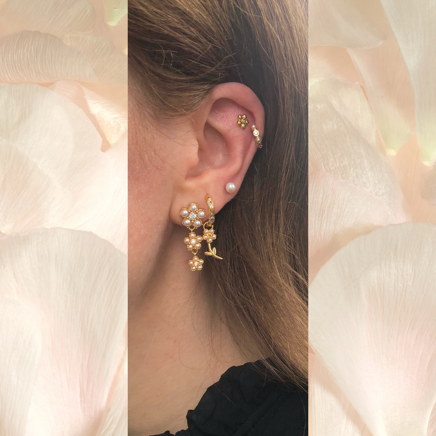 Poppy Stud Earring - Gold Plated Silver W. Pearls and Cubic Zirconia.