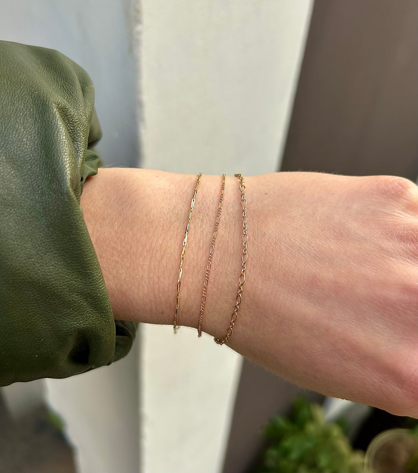 Figaro Petit chain 18k gold bracelet