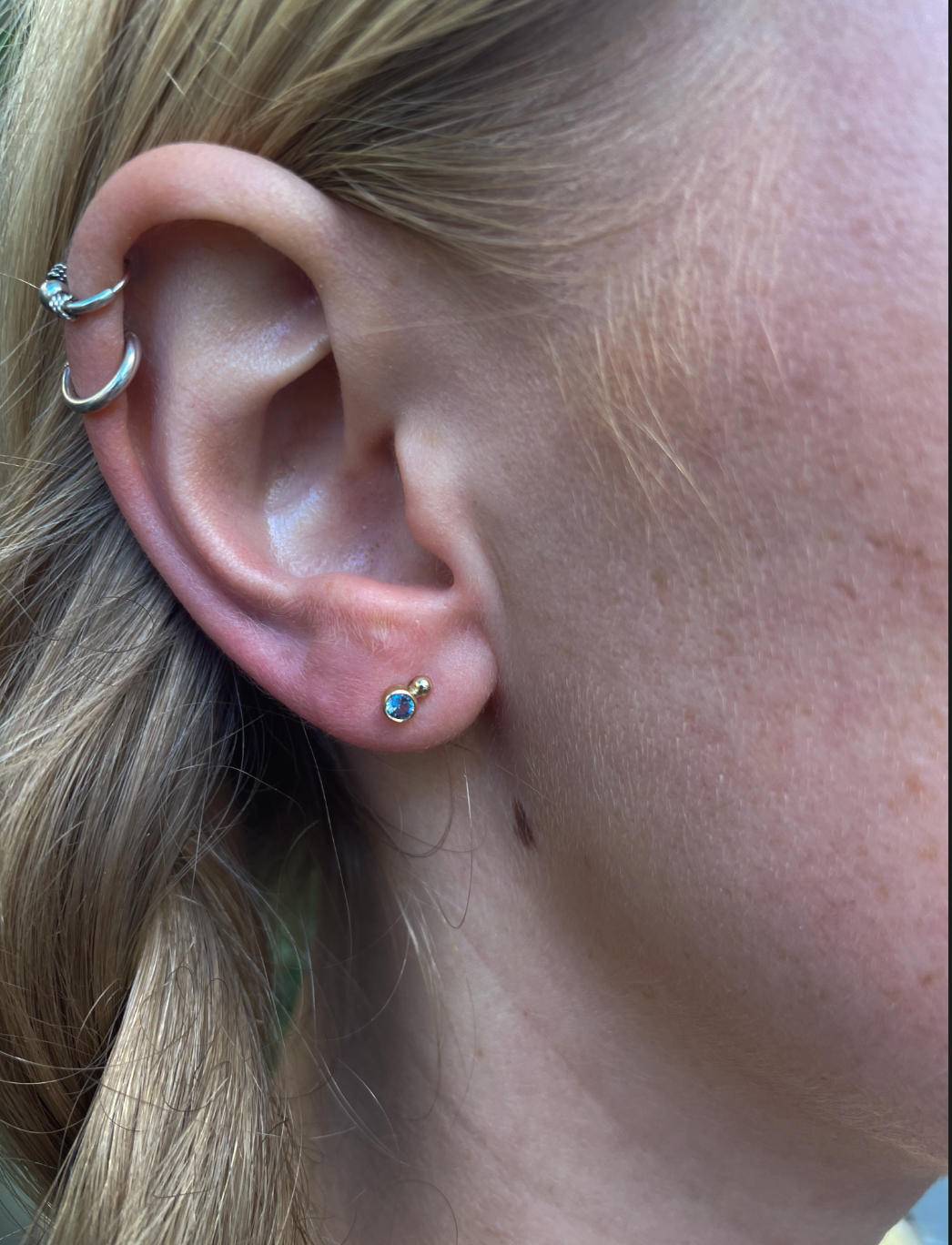 Classic Blue Sapphire Earring - 14 Karat Gold