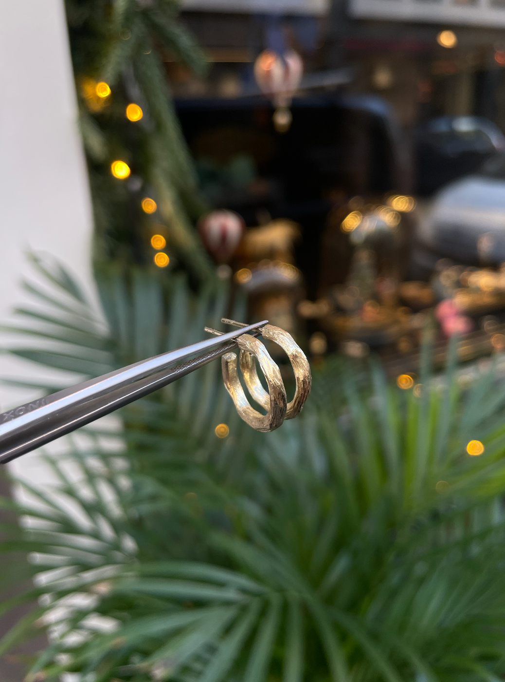 Nature Hoops - 14 Karat Gold