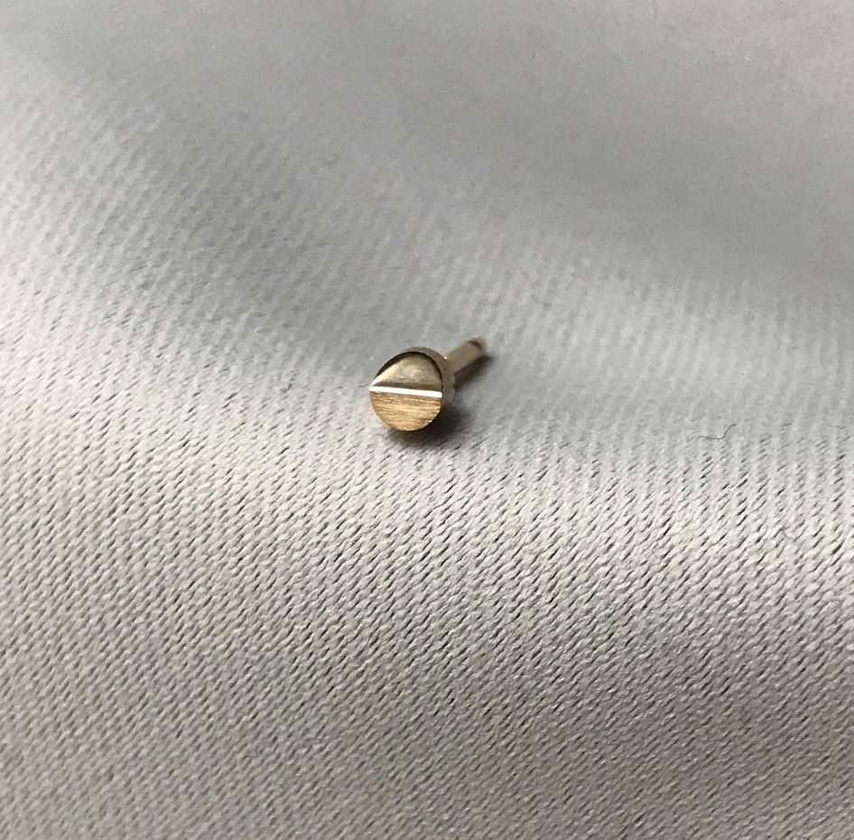 FACET U / Arrow Earring - 14K Gold
