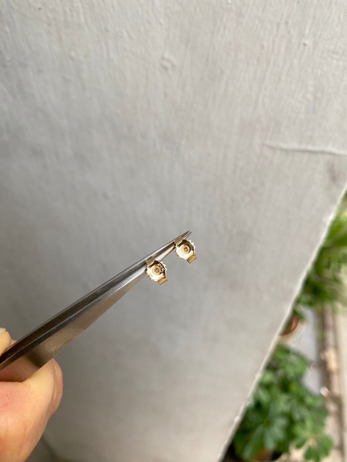 Earring fastenings - Gold or White Gold