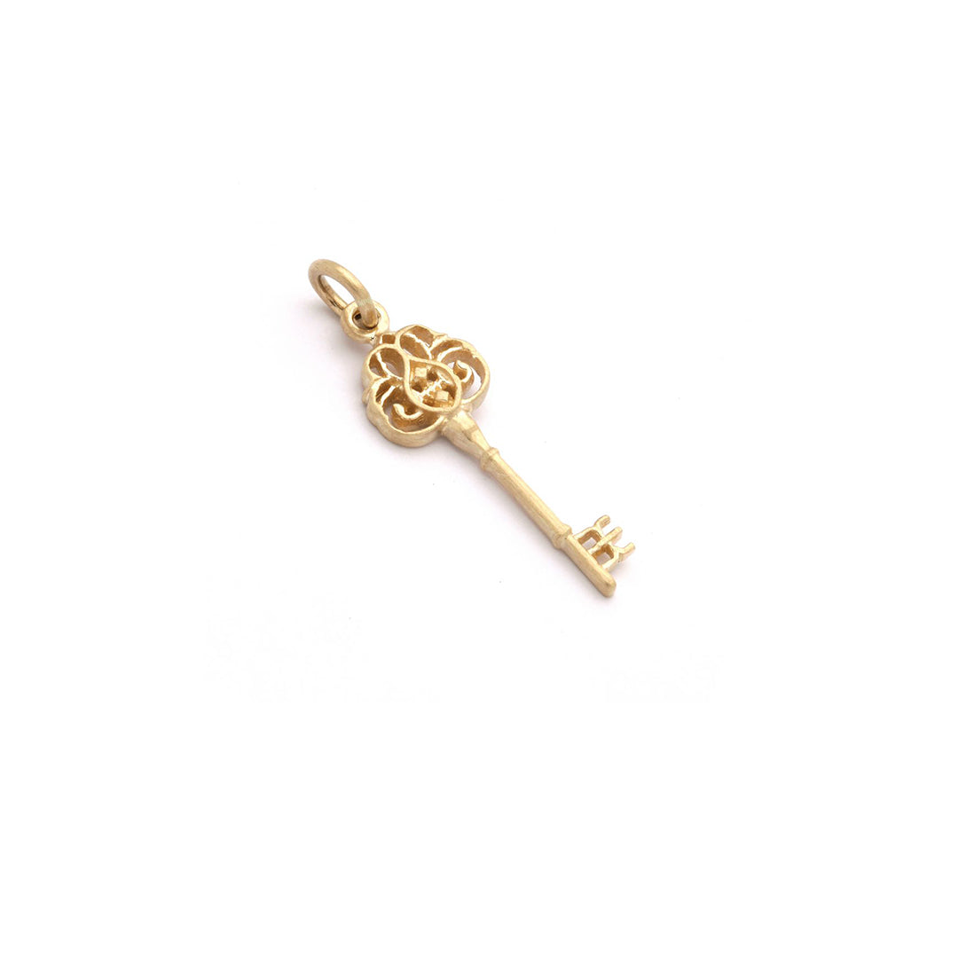 Kinz Key Pendant - 14 Karat Gold
