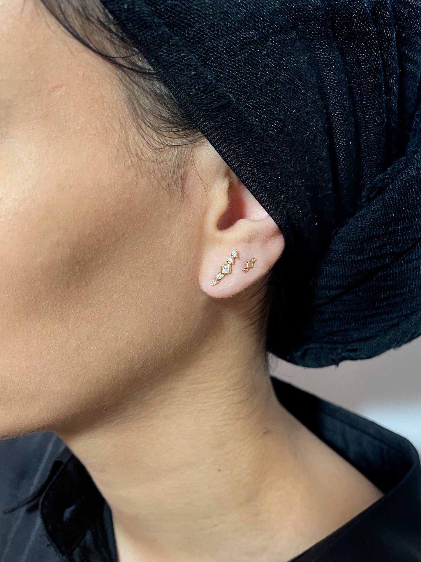 Shooting Star - Earring _ Gold Plated Silver W. Cubic Zirconias