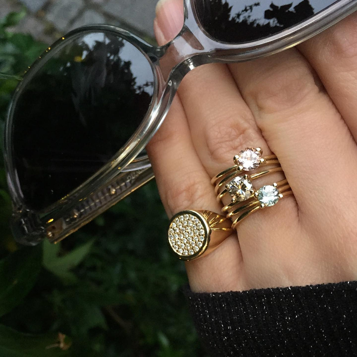Lady Pavé Signet Ring - 14 Karat Gold & White Diamond