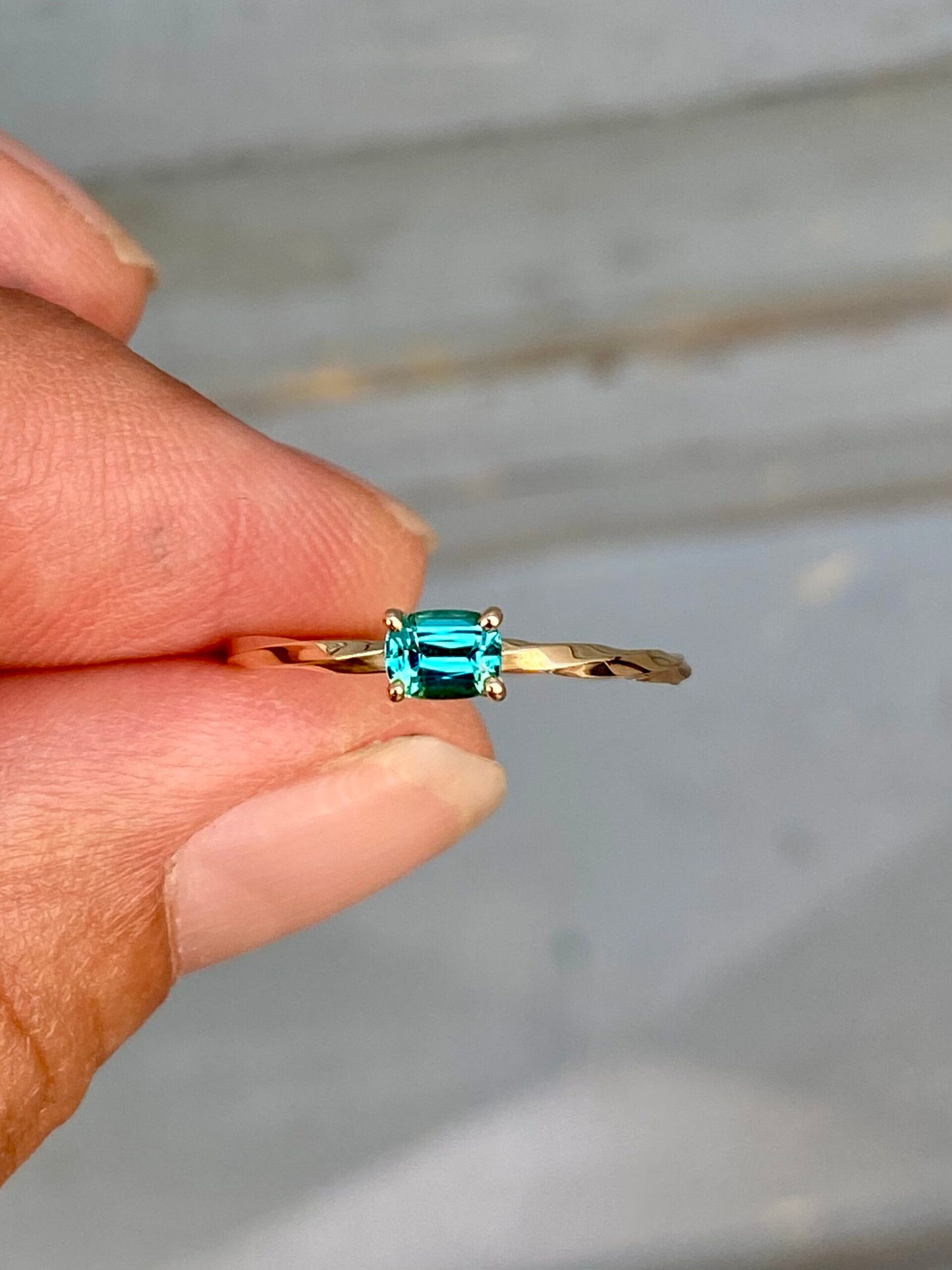 Miss Martha Classic Turquoise Turmaline Ring - 14 Karat Gold