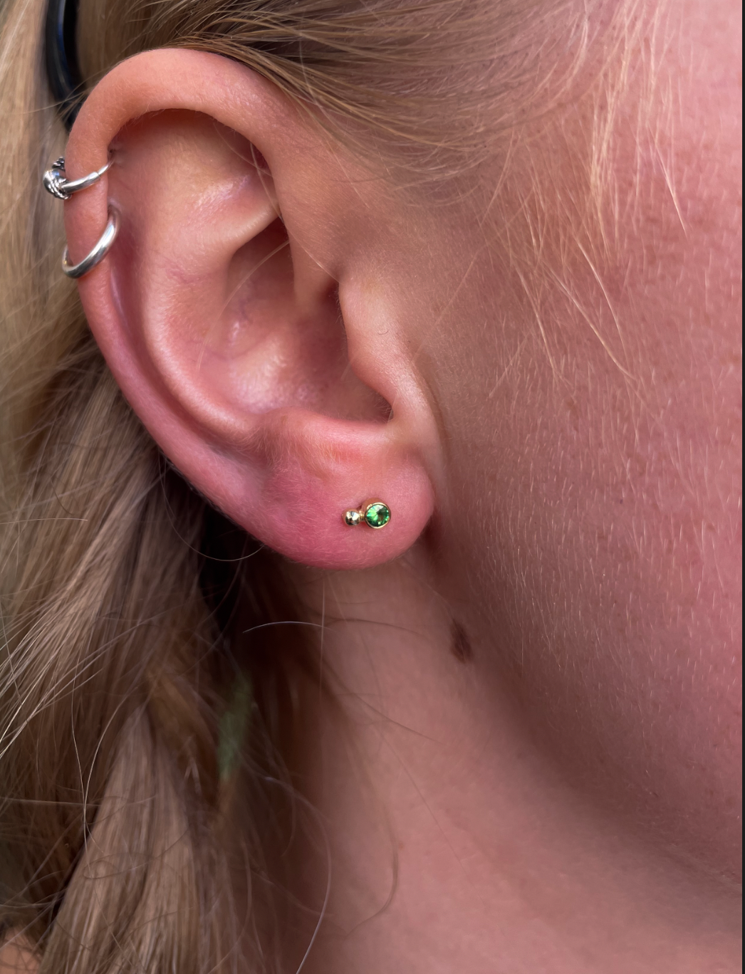Classic green tsavorite earring (sold as single) Gold Green Tsavorite 14 Karat