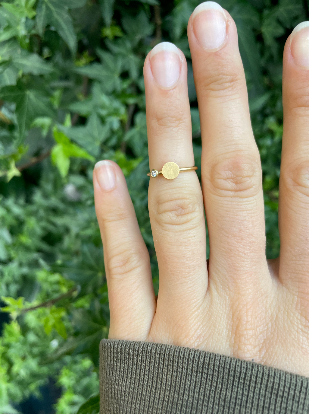 Dot Ring - 18 Karat guld og diamant