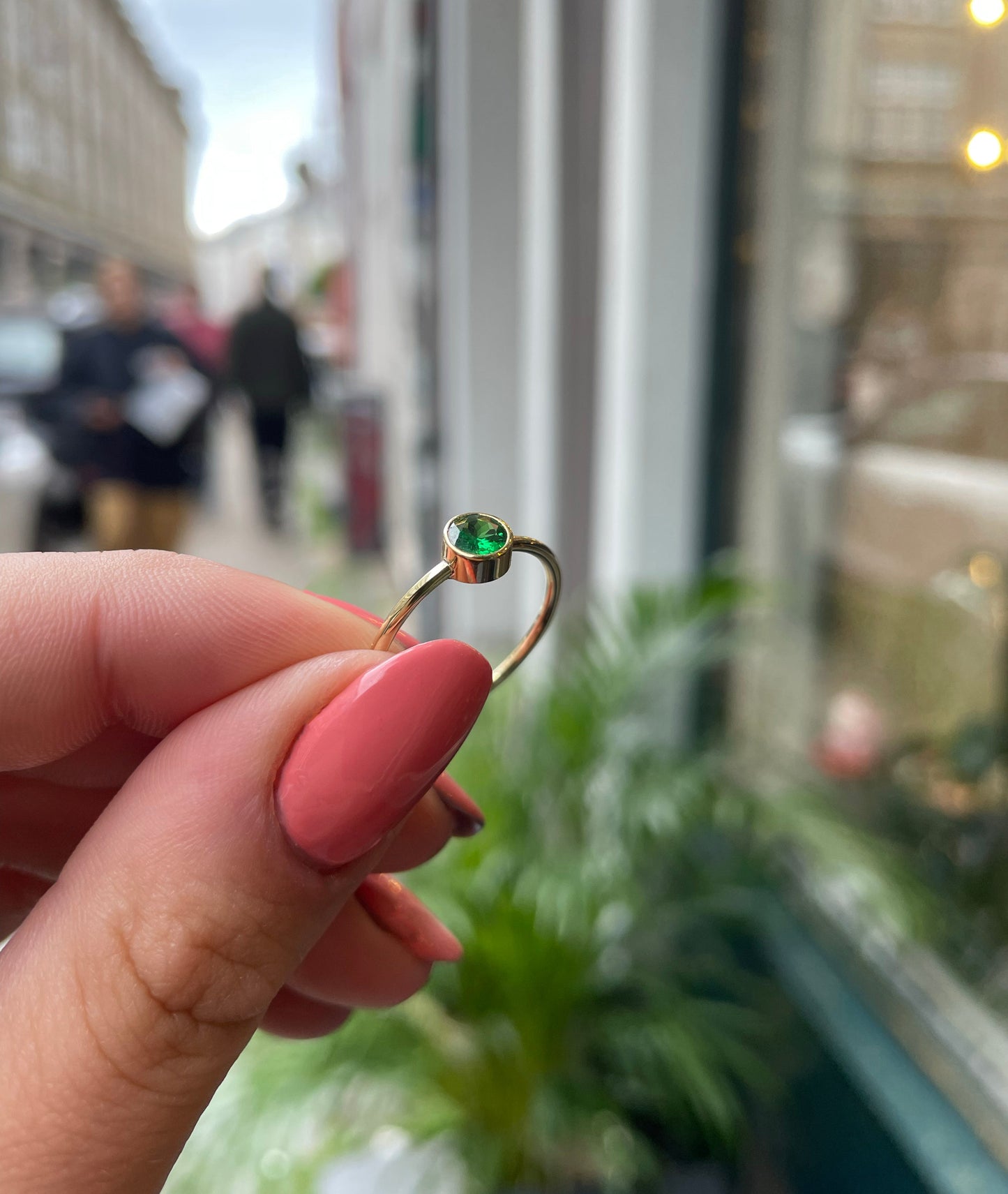 Classic Green Tsavorite Ring - 14K Gold