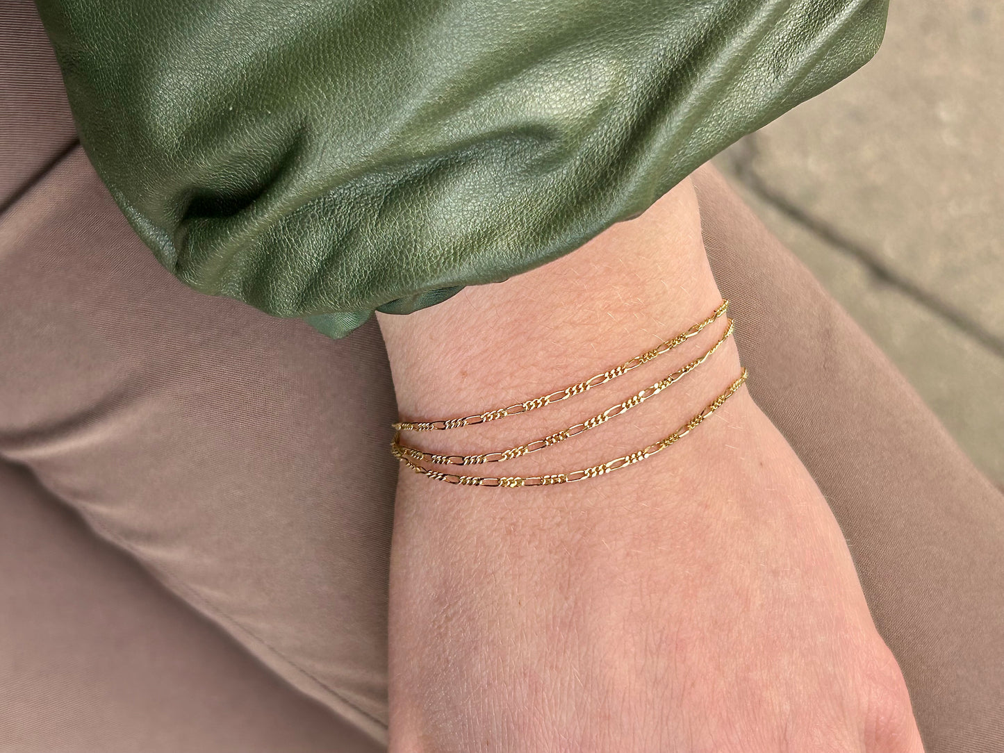 Figaro chain 18k gold bracelet