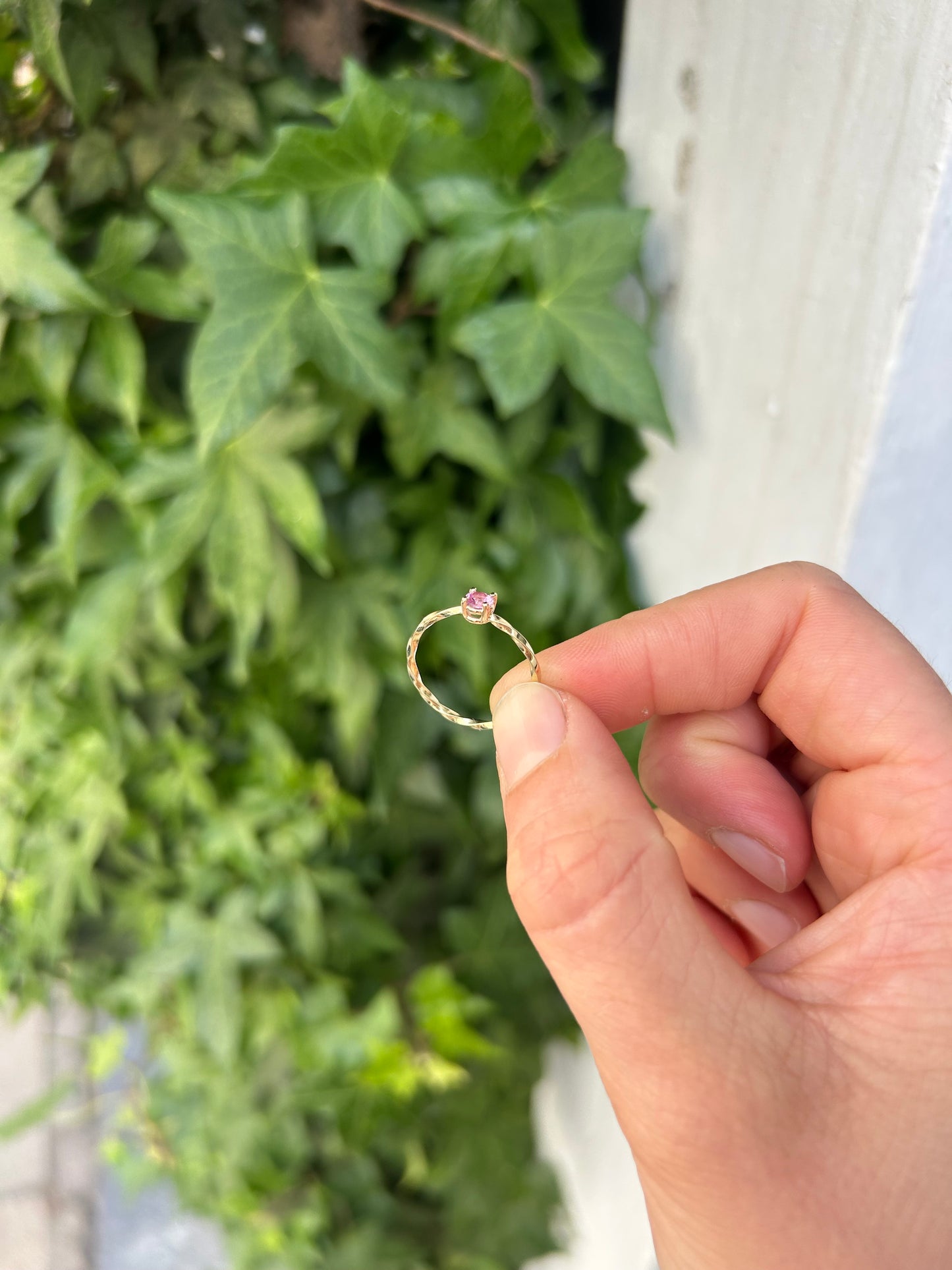 Miss Martha Klassisk Rosa Safir Ring - 14 Karat Guld