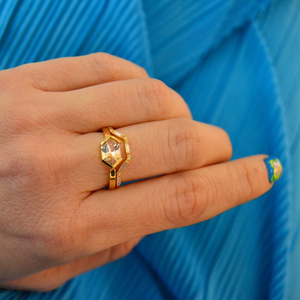 Anna No. 2 Ring - 18 Karat Gold White Diamond