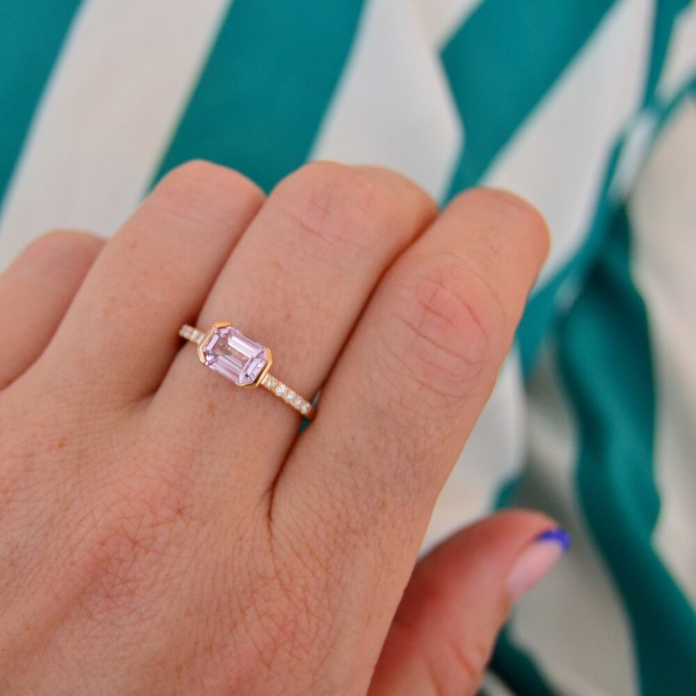 Didulayi Ring - 18 Karat Rose Gold White, Pink Diamond, Sapphires